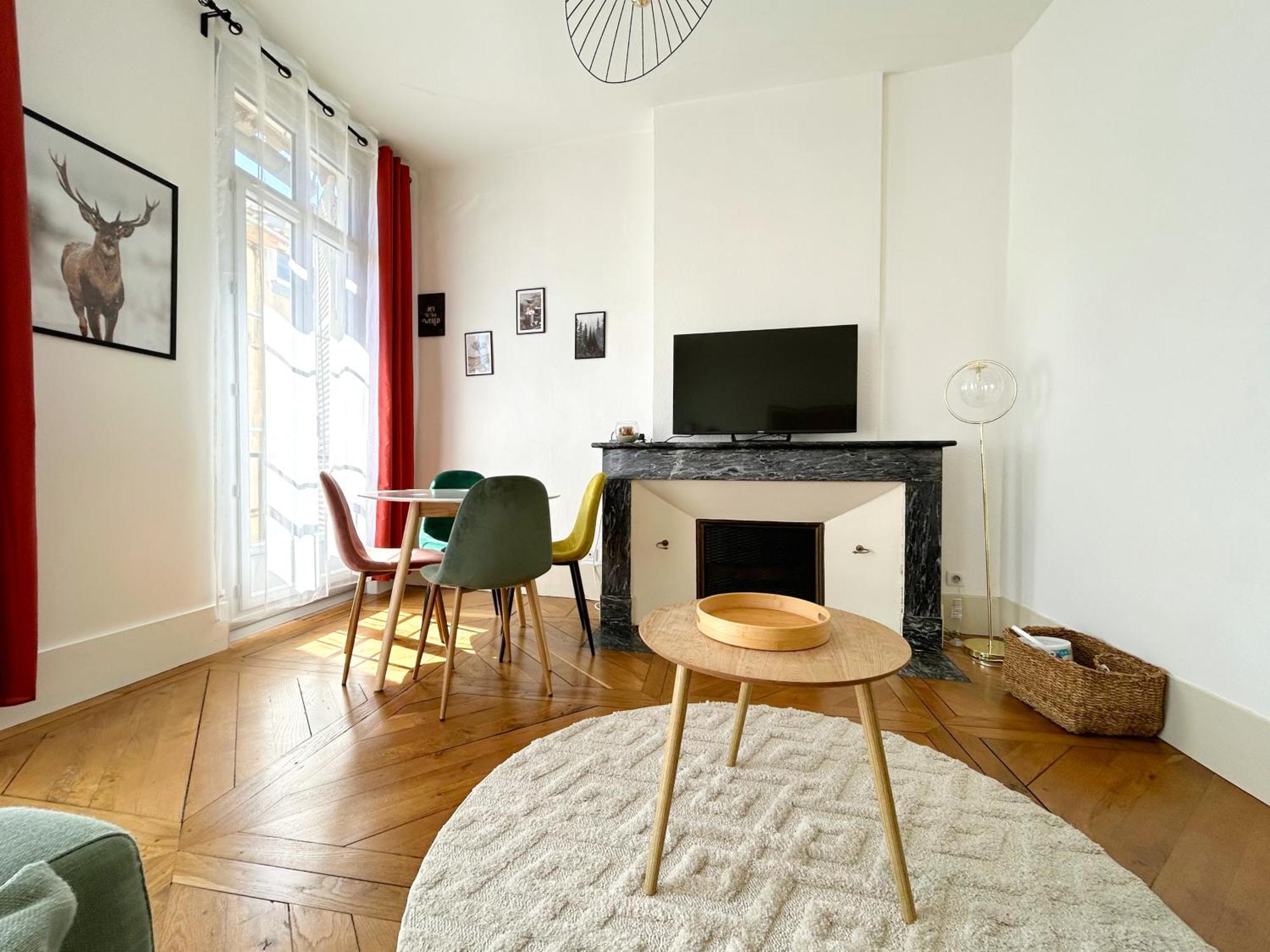 Emma - Centre Historique - Parking Privee Apartment Ош Екстериор снимка